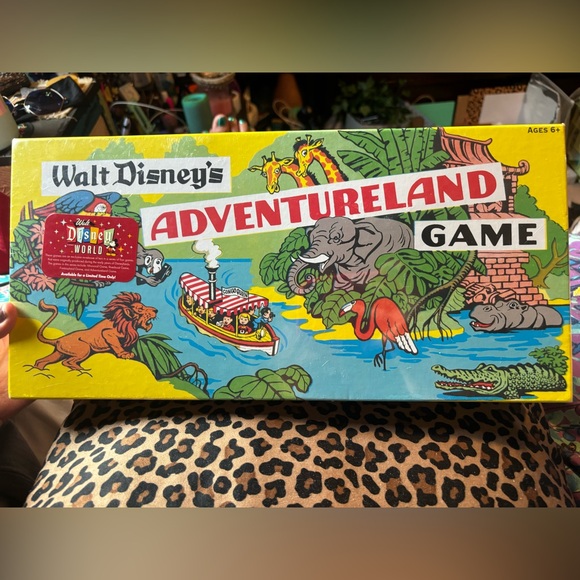 Walt Disney’s Classic Board game Set - Picture 1 of 7